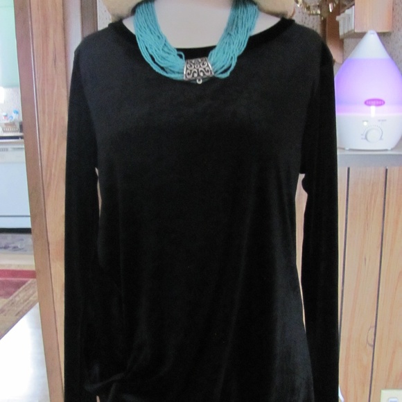 Wanna B VELVET TOP WITH FRONT KNOT Brand New Poly/ - Picture 1 of 6